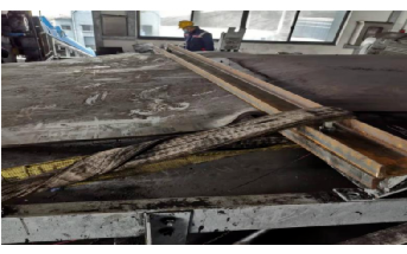 KWZK半岛体育在线注册,半岛体育（中国）钢丝输送带硫化机胶接工艺流程分享